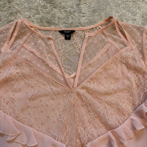 Guess Blush Pink Juniper Ruffled Cut Out Lace Long Sleeve Top Size Small - Picture 6 of 14